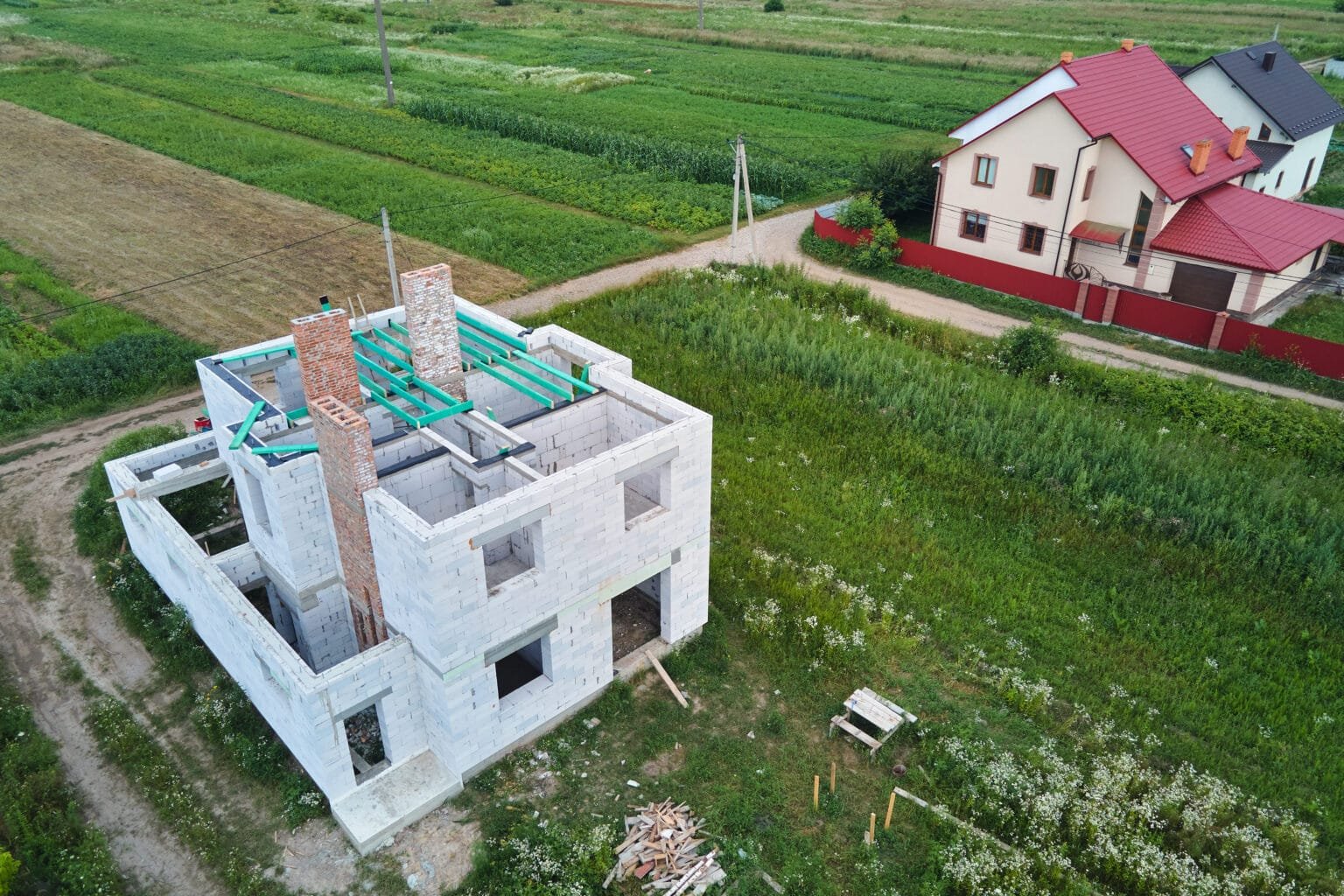 tiang pancang direkomendasikan pada bangunan di lahan gambut